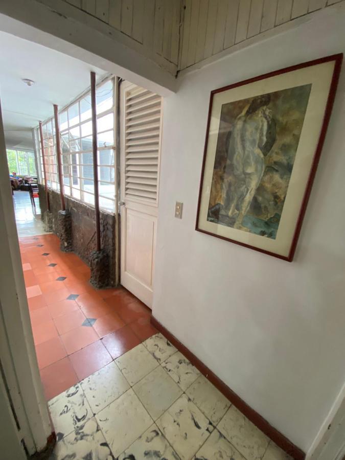 Hostal Casa Las Tias Medellin Exterior photo