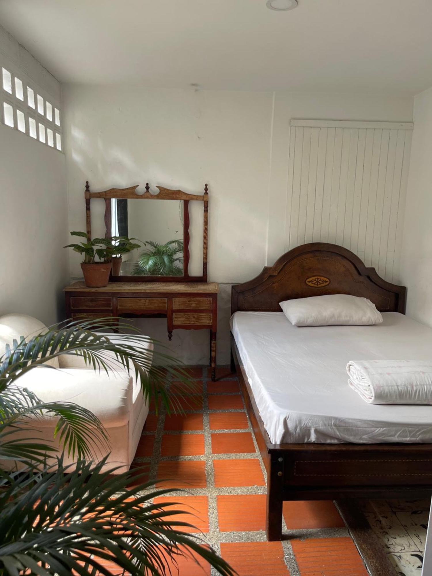 Hostal Casa Las Tias Medellin Exterior photo